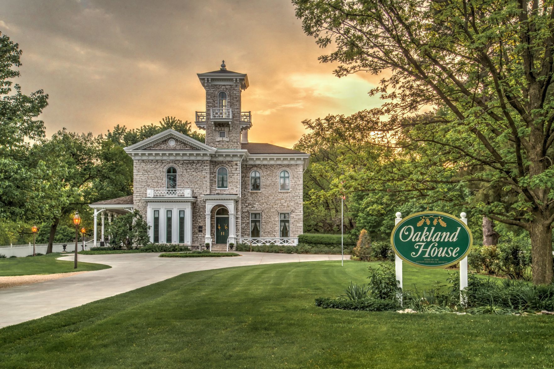Oakland House